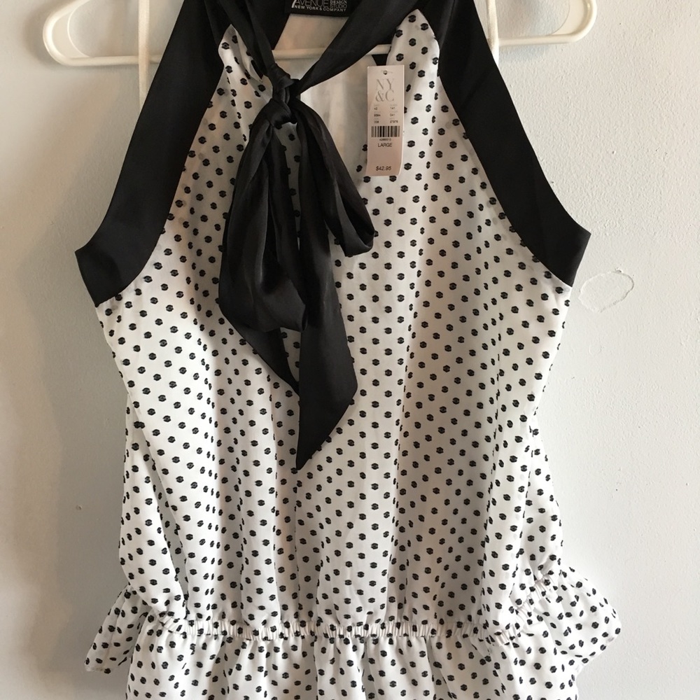 Patterned top